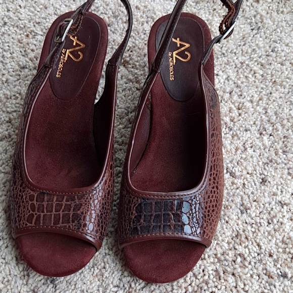 Slingback peep toes - Picture 2 of 4